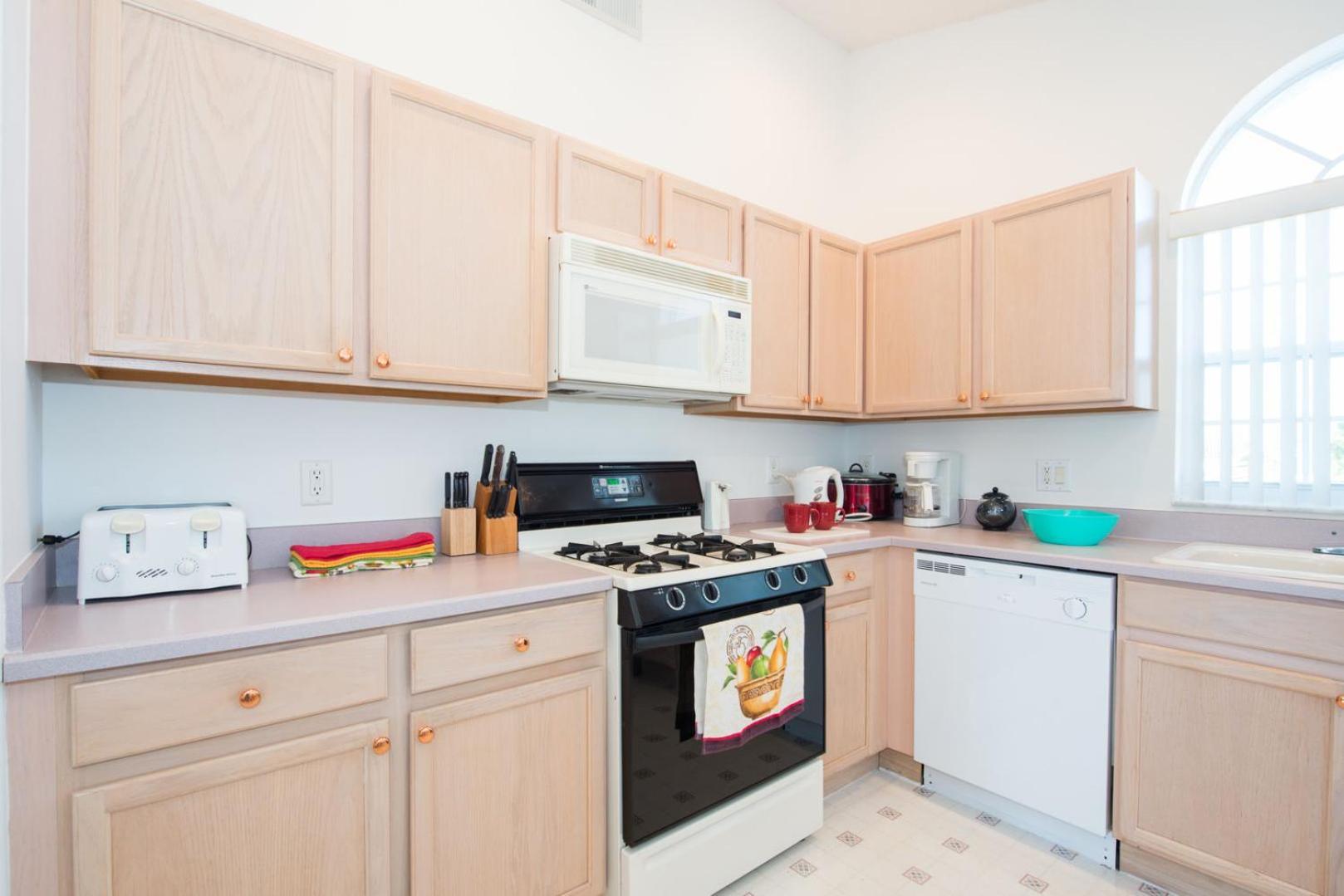 Makin Dreams With White Rose Villas - Private Pool - Game Room - Family Friendly - Nr Disney Kissimmee Pokoj fotografie